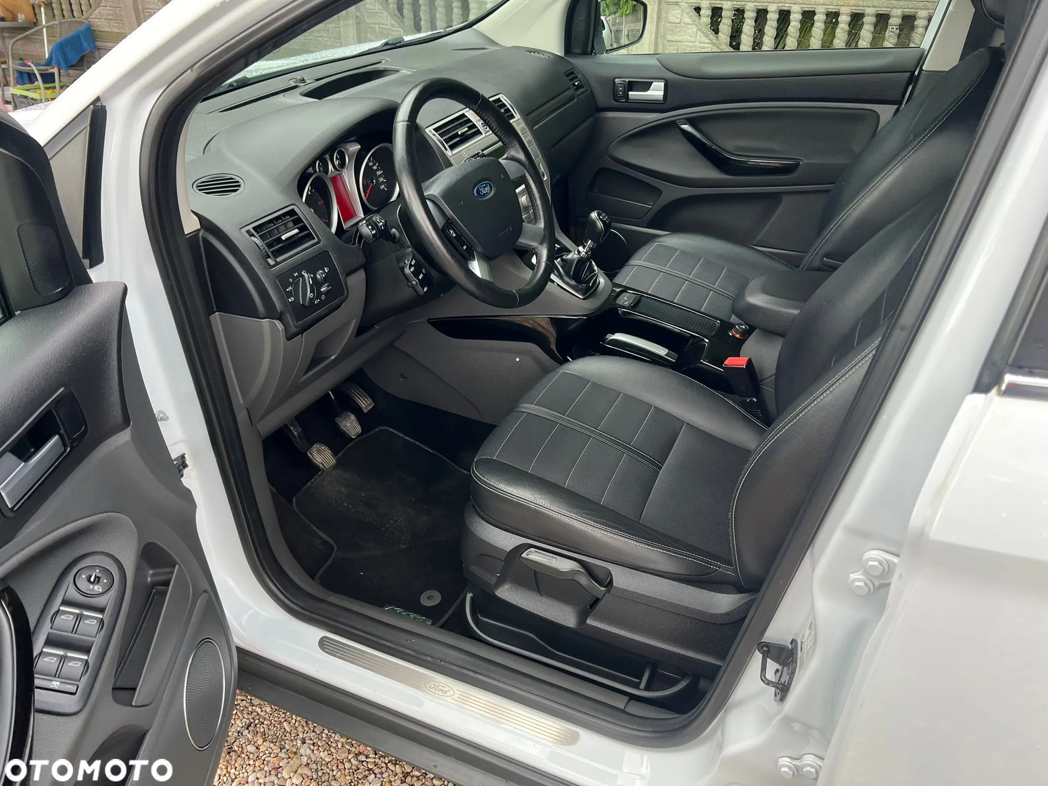 Ford Kuga 2.0 TDCi 4WD Titanium - 23