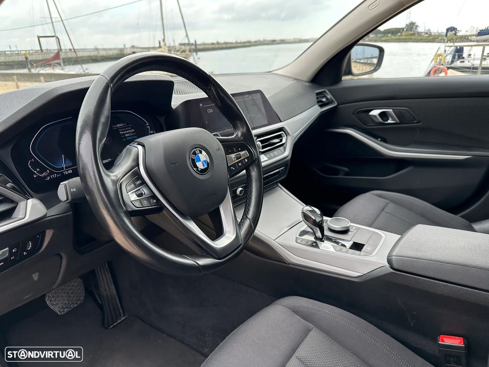 BMW 330 e Auto - 19