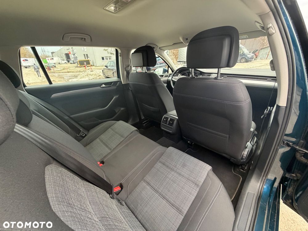 Volkswagen Passat 1.5 TSI EVO Business - 34