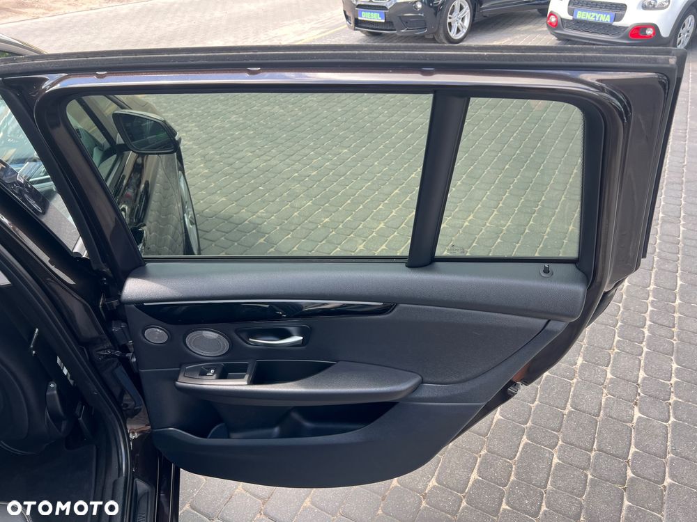 BMW Seria 2 216i GPF Sport Line - 28