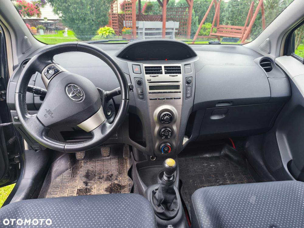 Toyota Yaris - 6