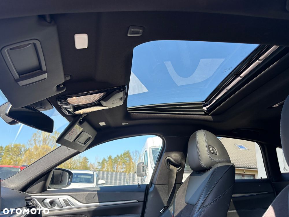 BMW i4 70.3kWh eDrive 35 M Sport Edition - 19