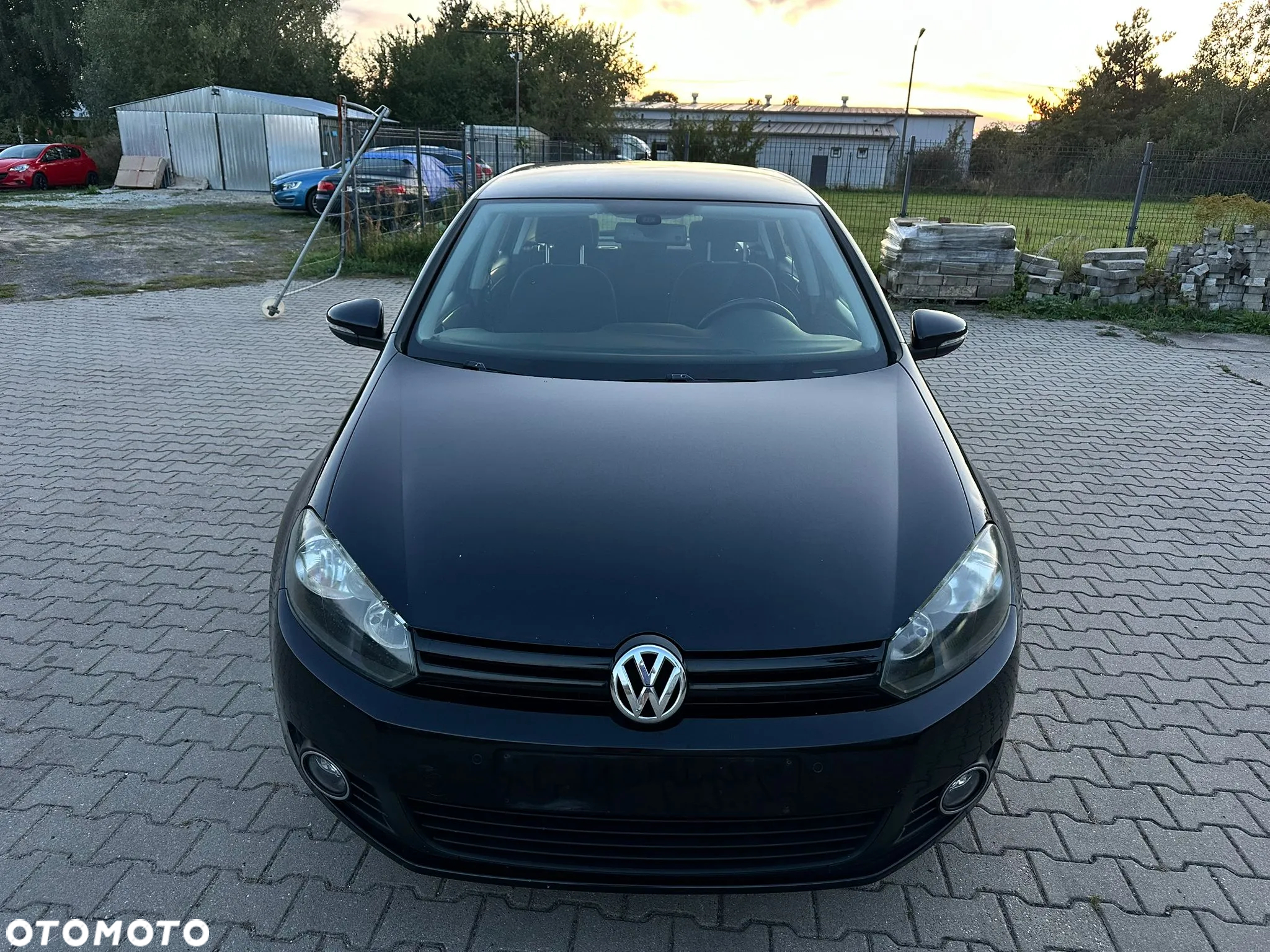 Volkswagen Golf 1.6 TDI DPF Trendline - 8
