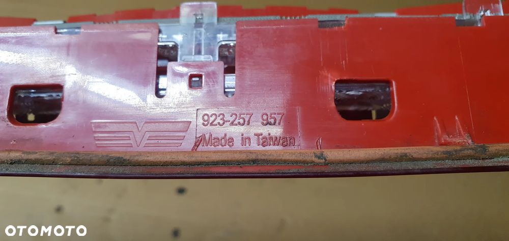 Trzecie światło stop VW Golf V Plus - 6