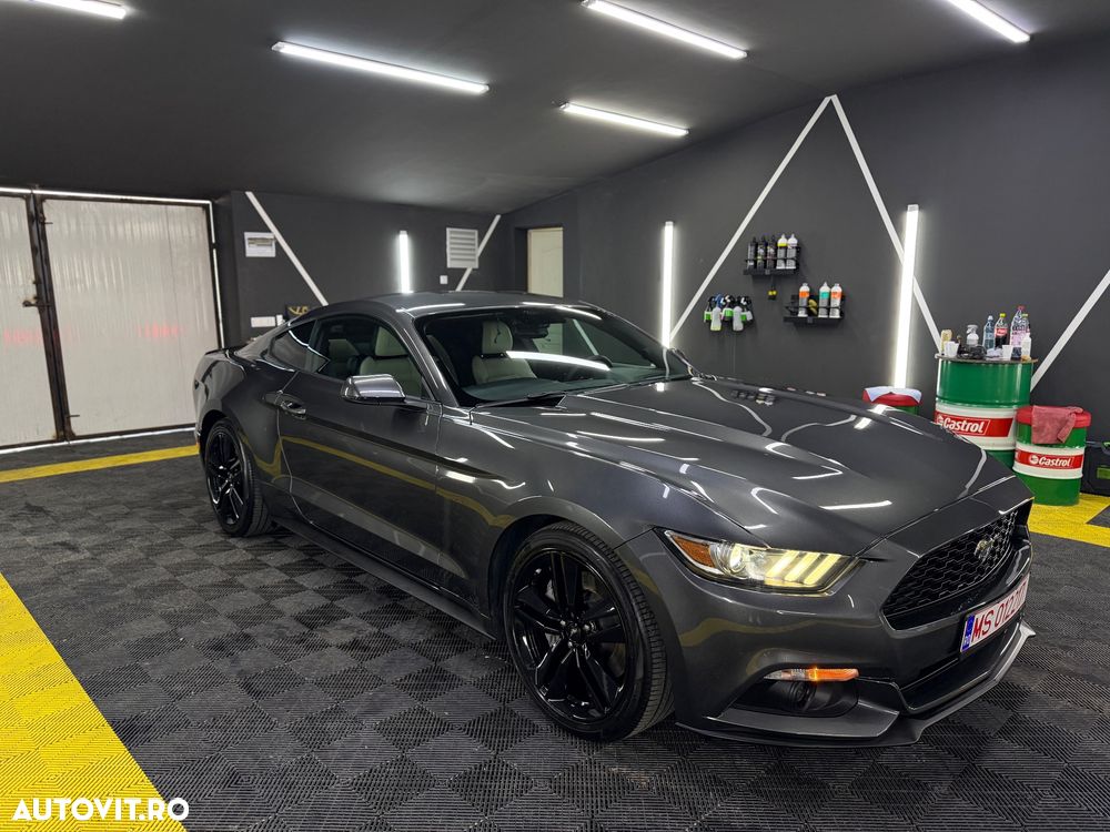 Ford Mustang 2.3 Eco Boost Aut. - 22