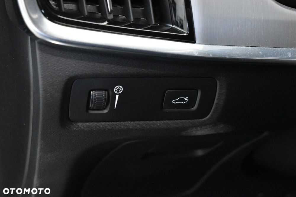 Volvo S90 - 13