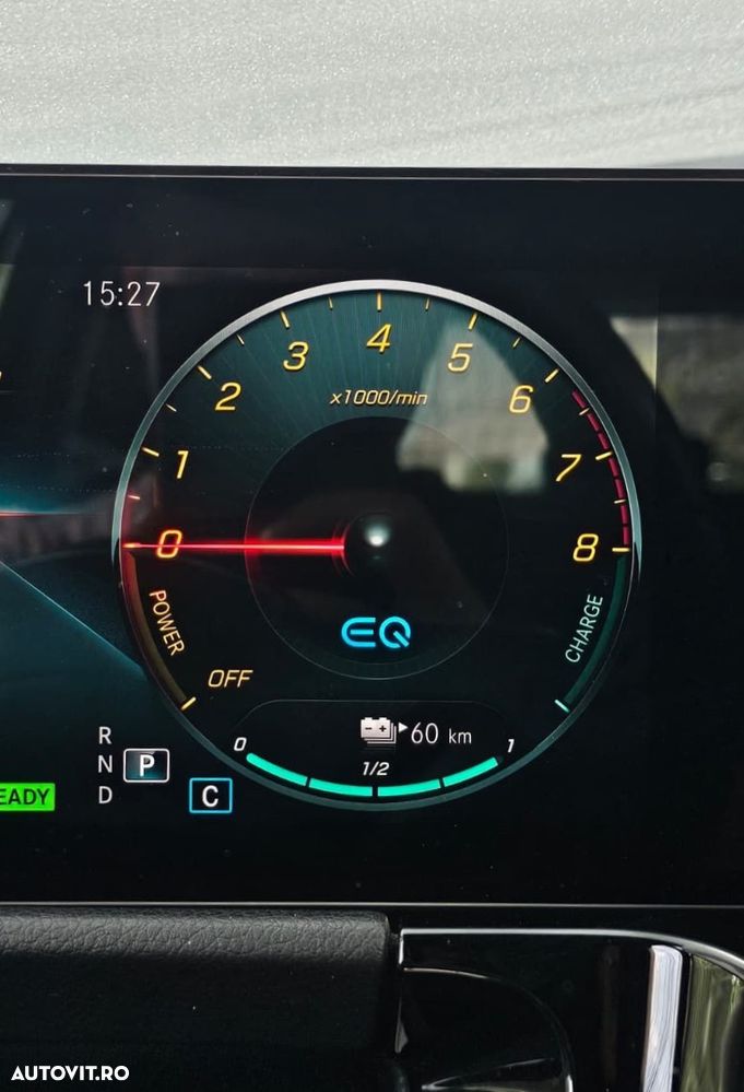 Mercedes-Benz GLA 250 e 8G-DCT Progressive - 12