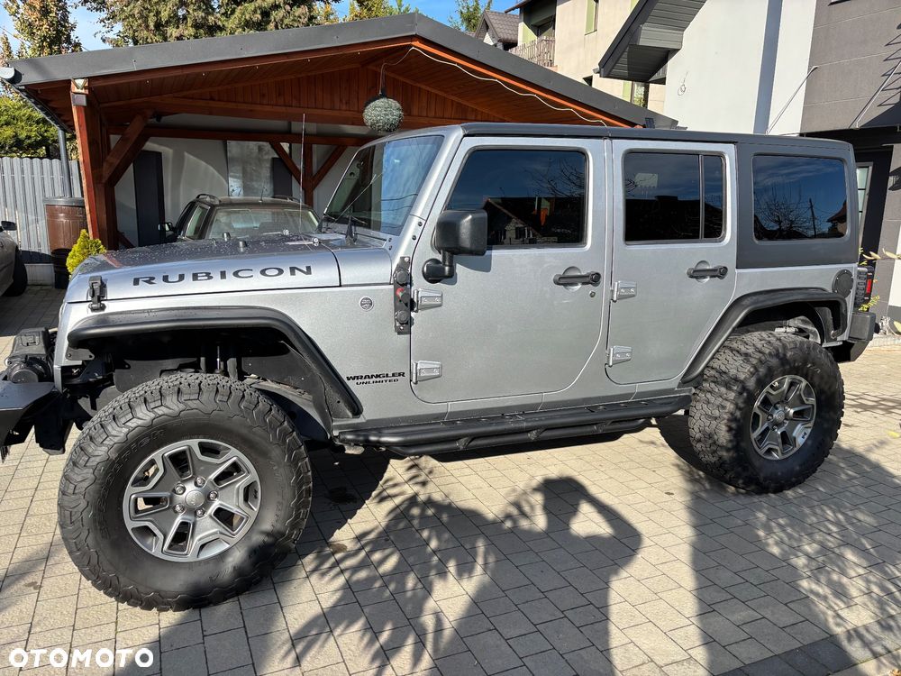 Jeep Wrangler 3.6 Unlim Rubicon X - 32
