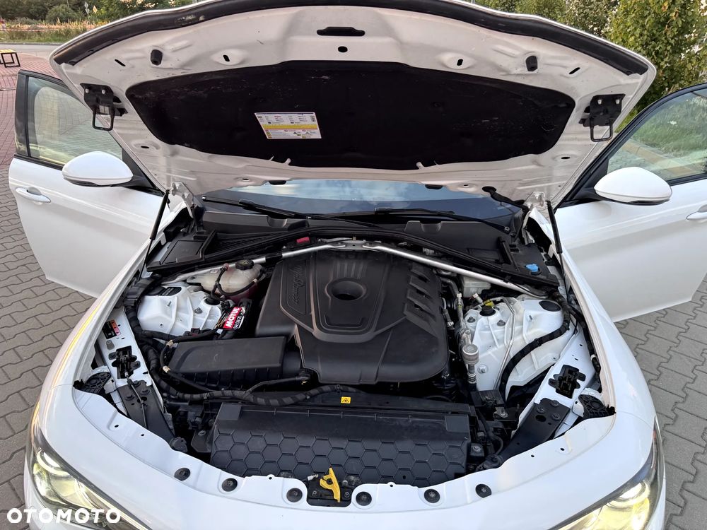 Alfa Romeo Giulia 2.2 Diesel AT8 Super - 17