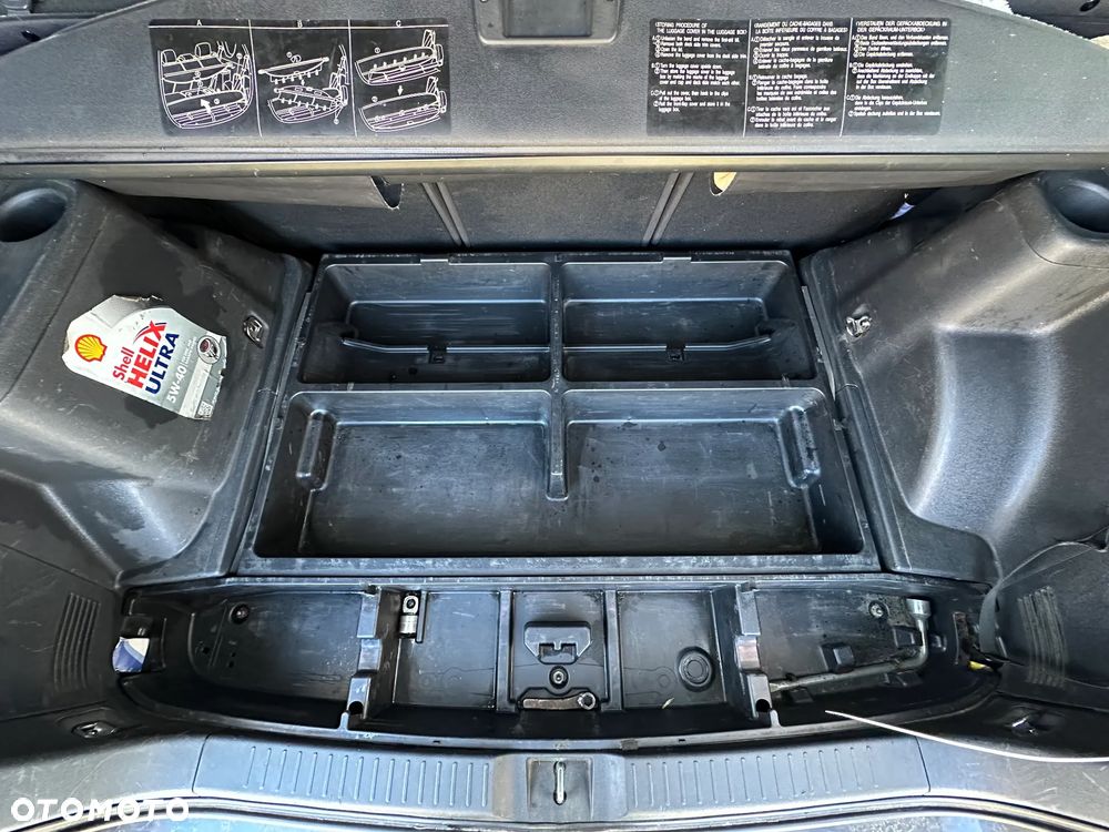 Toyota Corolla Verso 2.2 D-4D - 26