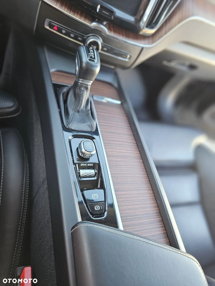 Volvo XC 60 T6 AWD Inscription - 15