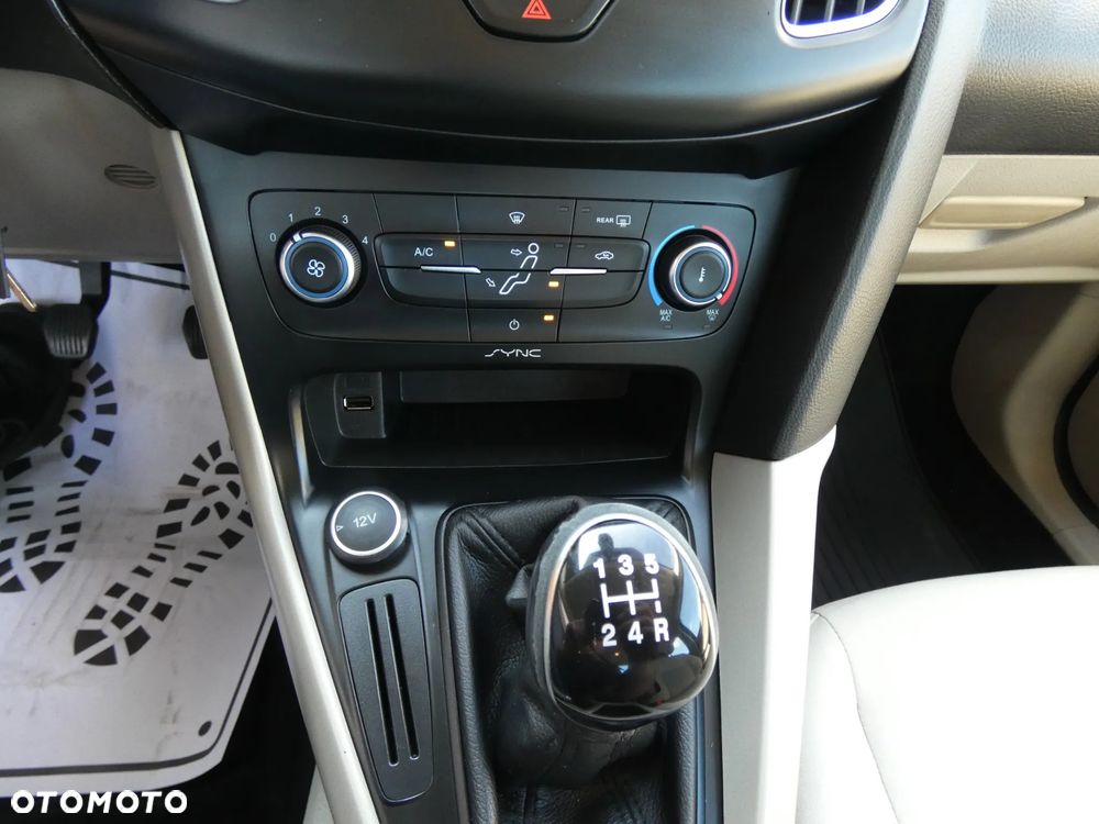 Ford Focus 1.6 Trend - 22