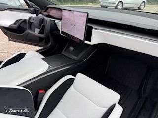 Tesla Model S Plaid AWD - 24