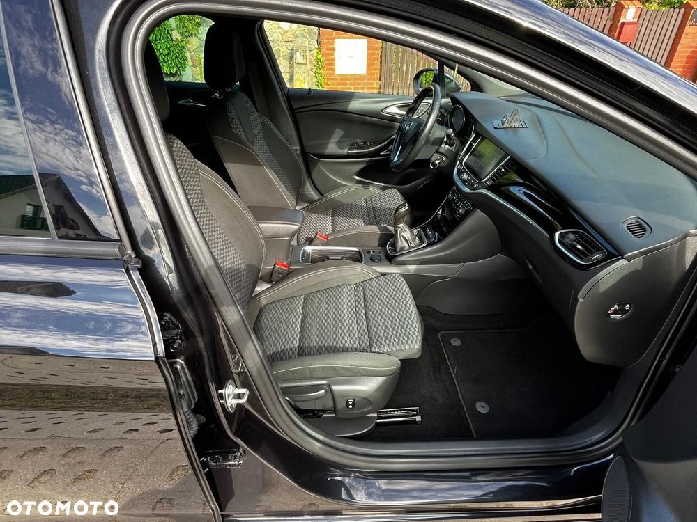 Opel Astra 1.6 D (CDTI) Start/Stop Dynamic - 14
