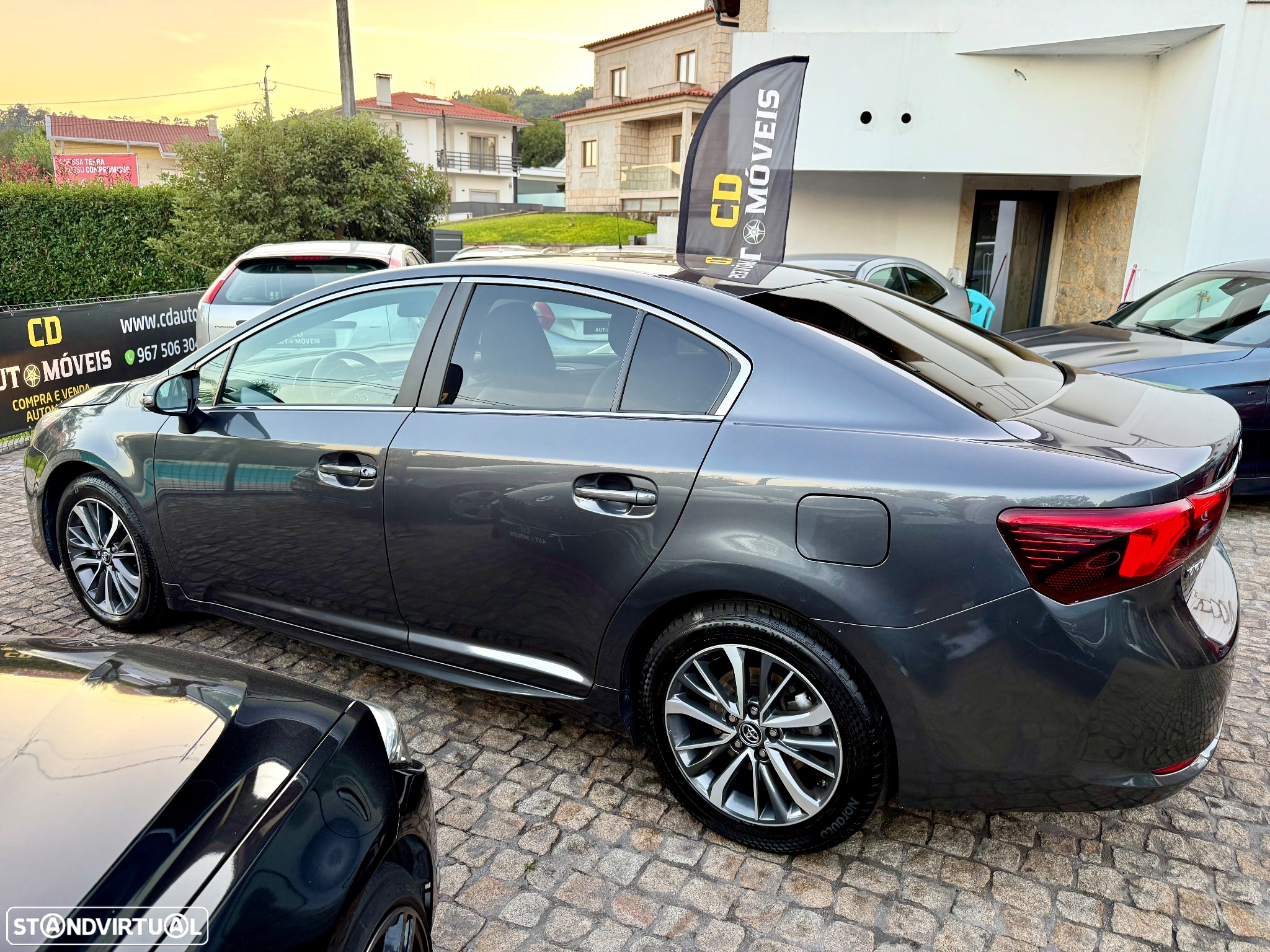 Toyota Avensis SD 1.6 D-4D Luxury+GPS - 5