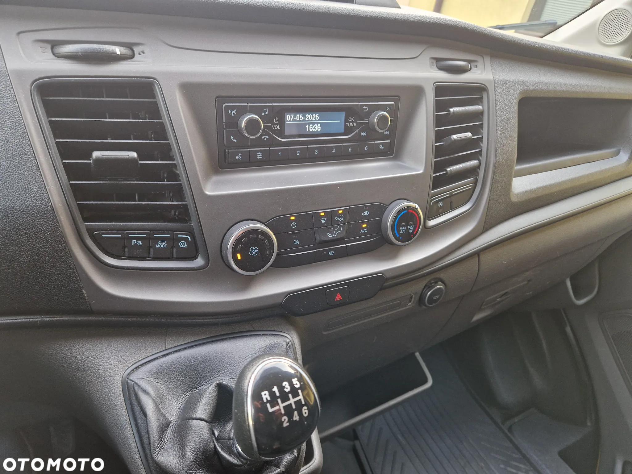 Ford Transit - 11