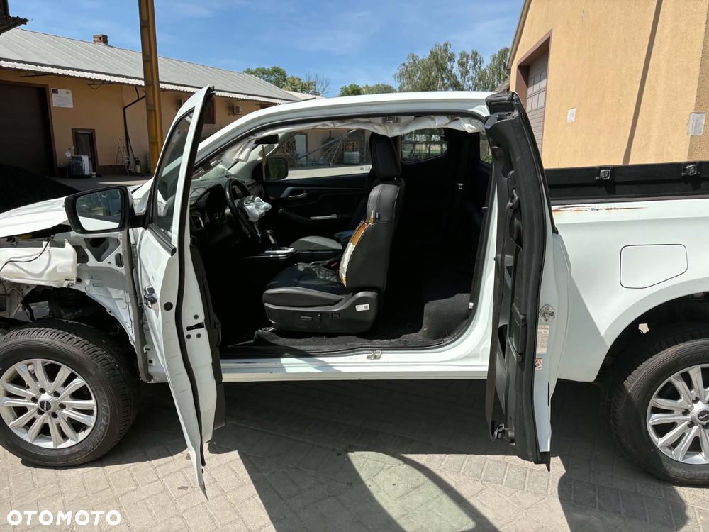 Isuzu D-MAX - 12