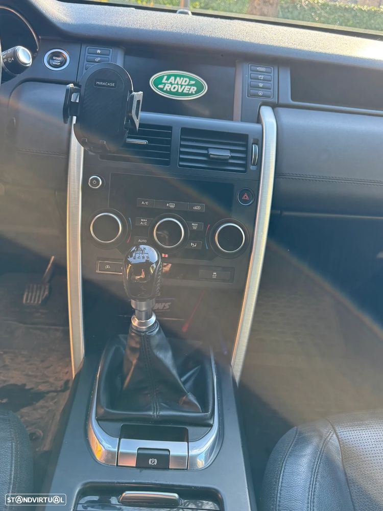 Land Rover Discovery Sport - 27