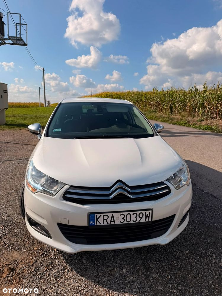 Citroen C4 2014 photo 2