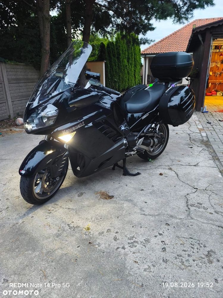 Kawasaki GTR - 2