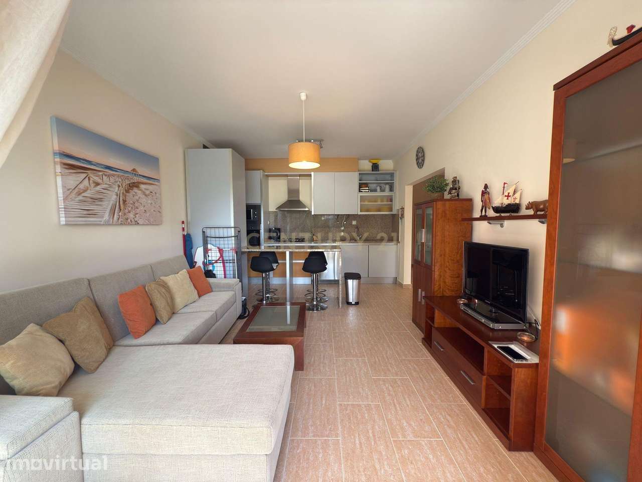Apartamento T2 com piscina e garagem - Alto do Pacheco - Grande imagem: 2/12