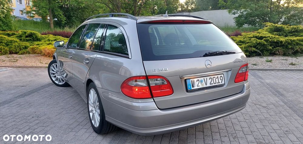 Mercedes-Benz Klasa E 200 Kompressor Avantgarde - 17
