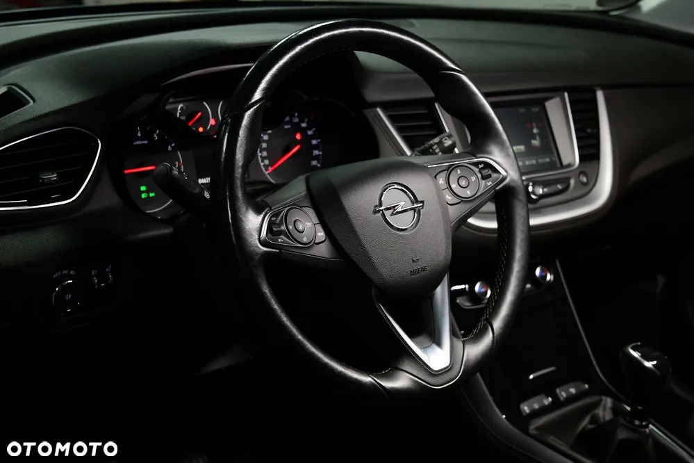 Opel Grandland X 1.2 T Innovation S&S - 24