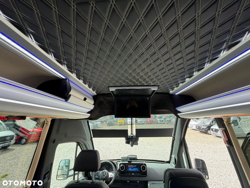 Mercedes-Benz Sprinter 519 - 34