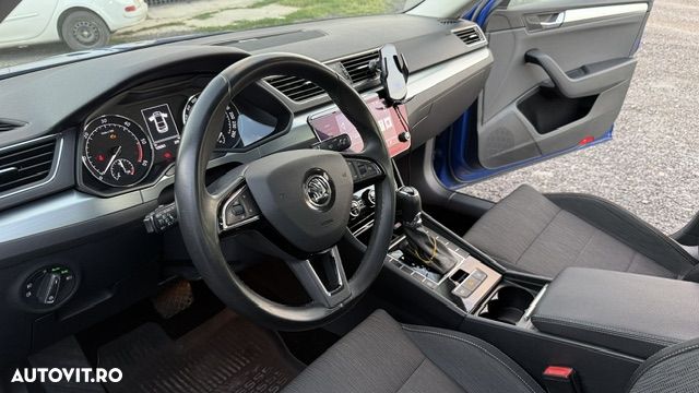Skoda Superb 2.0 TDI DSG Ambition - 10