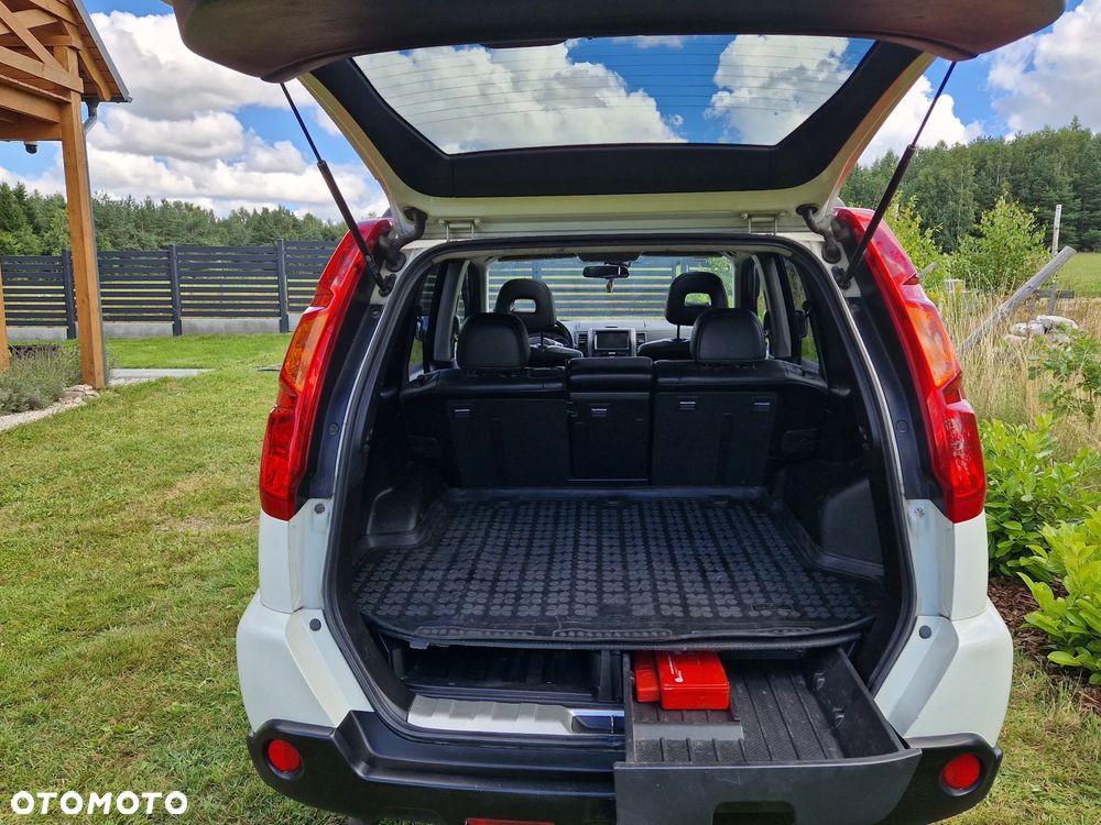 Nissan X-Trail 2.0 dCi LE - 9