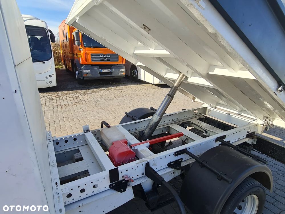 Ford Transit 2013 r. Wywrotka Bliźniak Kiper Na Bliźniaku - 23