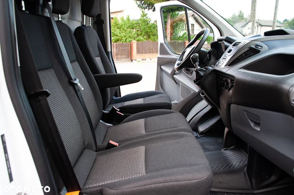 Ford Transit Custom - 32