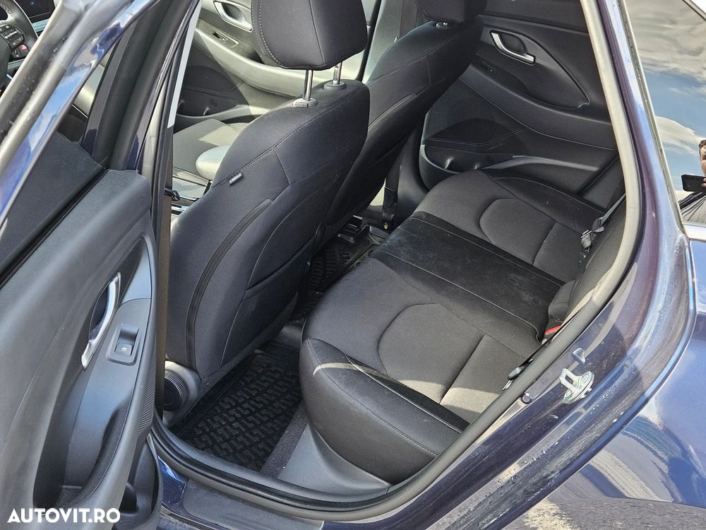 Hyundai i30 1.5 T-GDI 140CP M/T MHEV Highway - 15