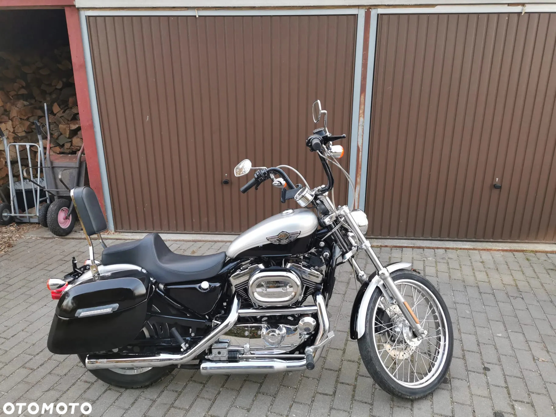 Harley-Davidson Sportster Custom 1200C - 14