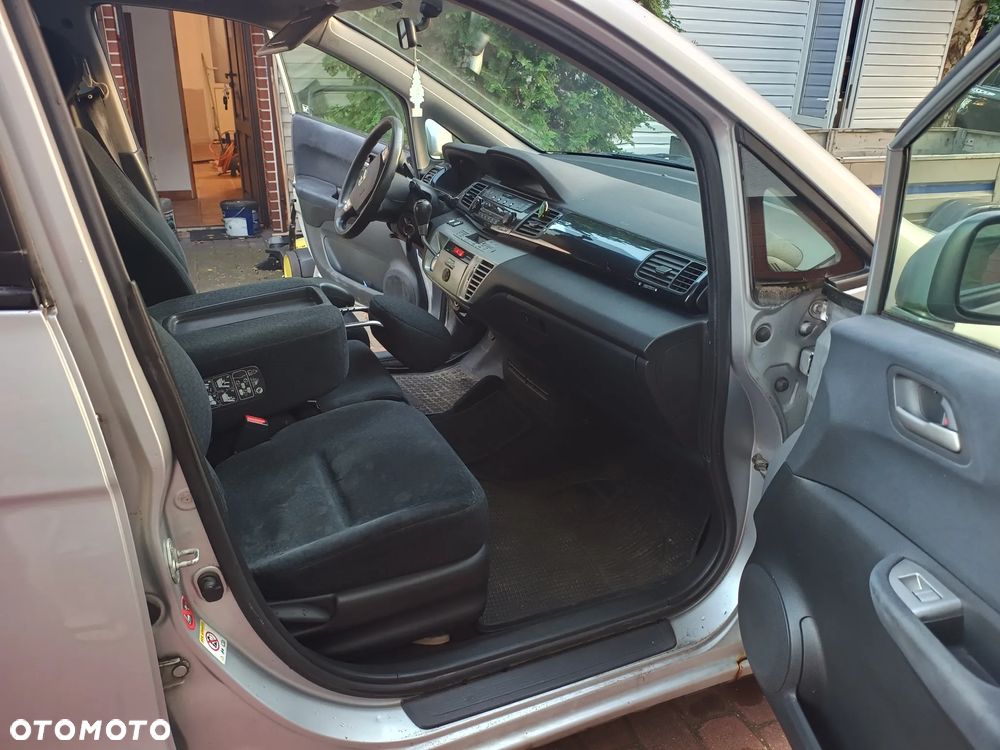 Honda FR-V 2.0 Executive - 12