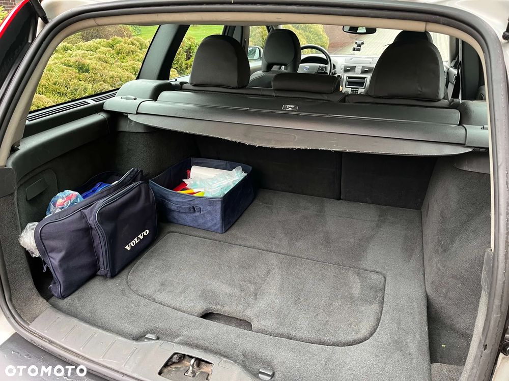 Volvo V50 2.0D Momentum - 24