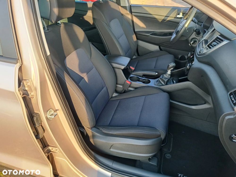 Hyundai Tucson blue 1.7 CRDi 2WD Passion Plus - 20