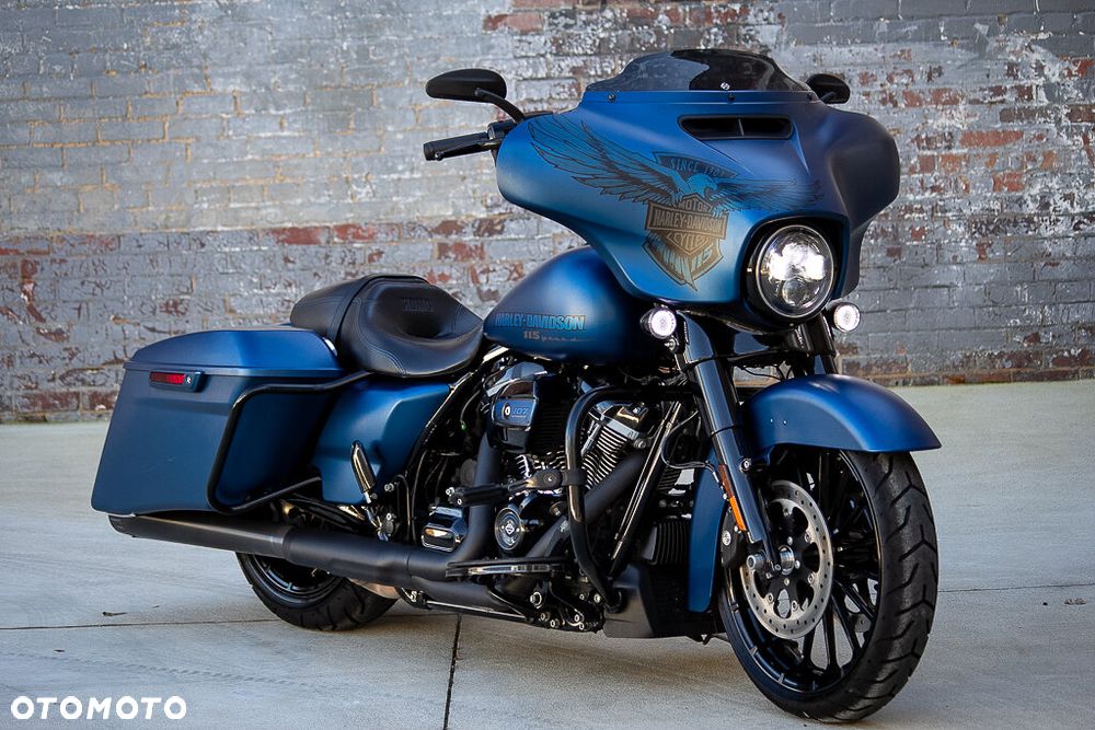 Harley-Davidson Touring Street Glide - 2