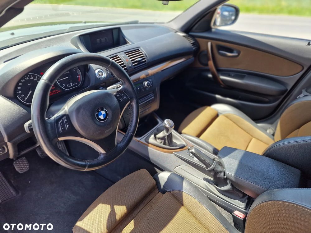 BMW Seria 1 120d - 17