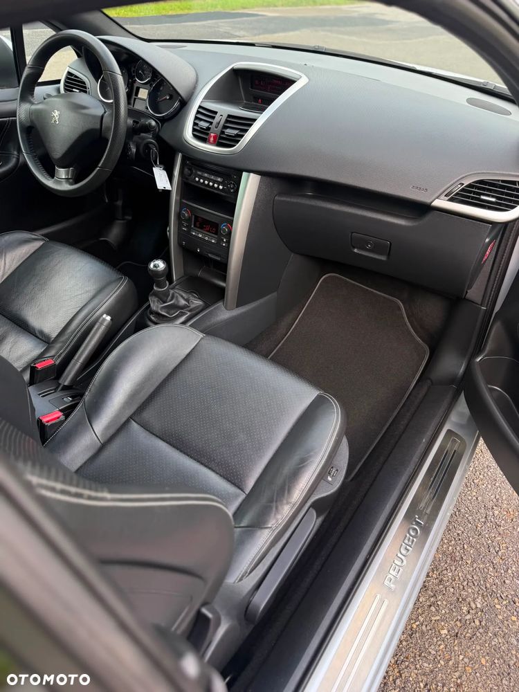 Peugeot 207 CC 120 VTi Platinum - 12