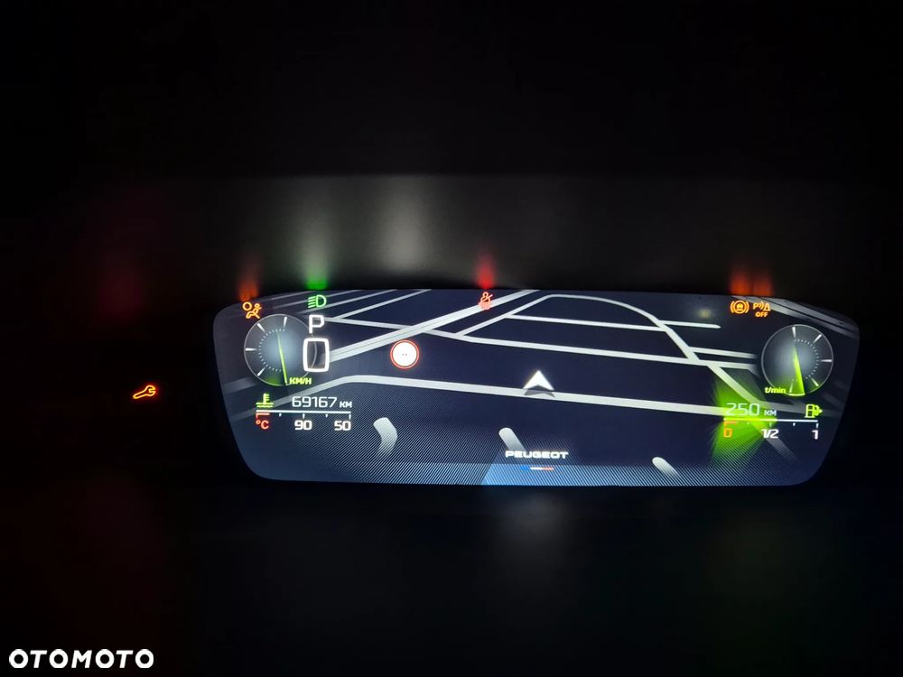 Peugeot 308 1.2 PureTech Allure Pack S&S EAT8 - 17