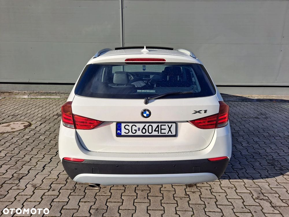 BMW X1 sDrive18i Sport Line - 29