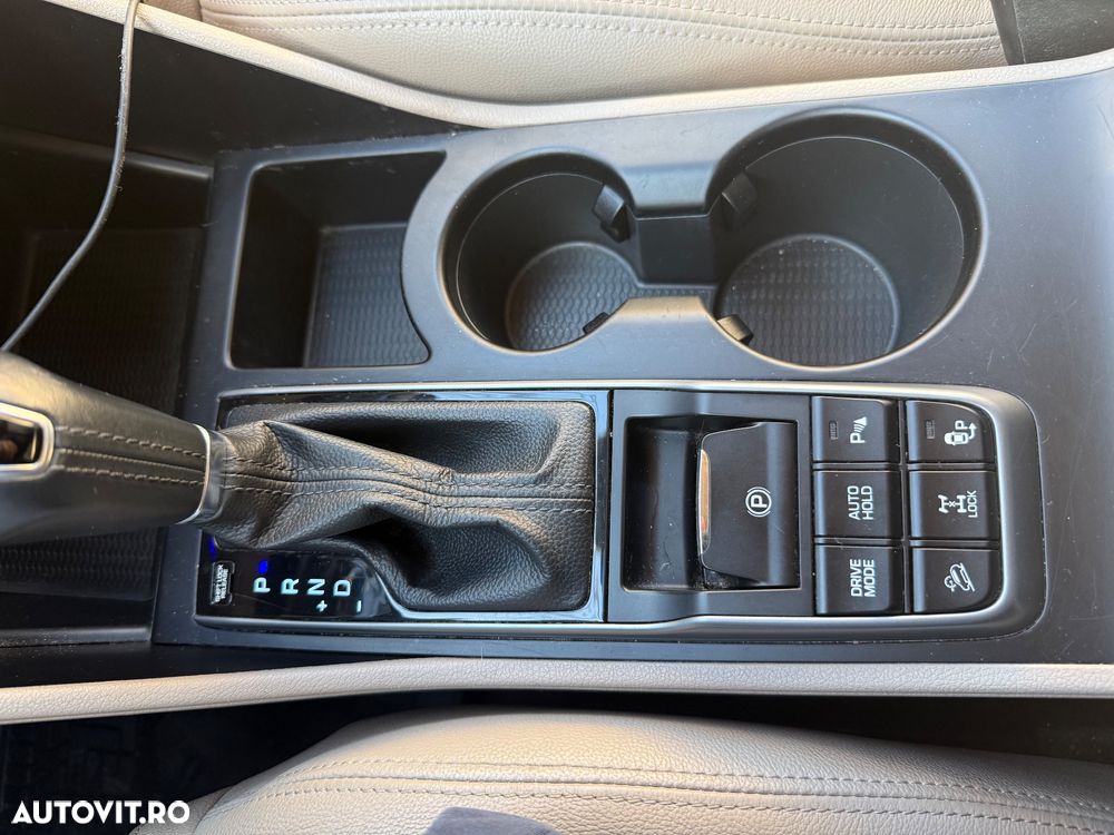 Hyundai Tucson 2.0 CRDI 4WD 6AT Luxury+ - 15