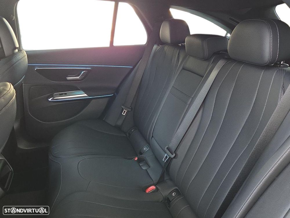 Mercedes-Benz E 300 de - 25