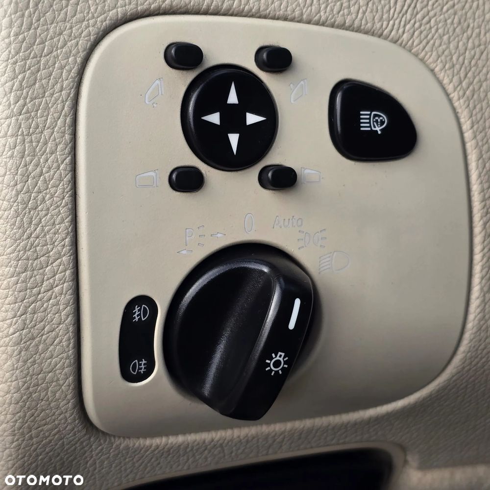 Mercedes-Benz CLK 320 Avantgarde - 34