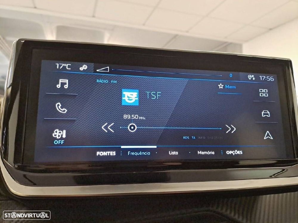 Peugeot 2008 1.2 PureTech Style - 17