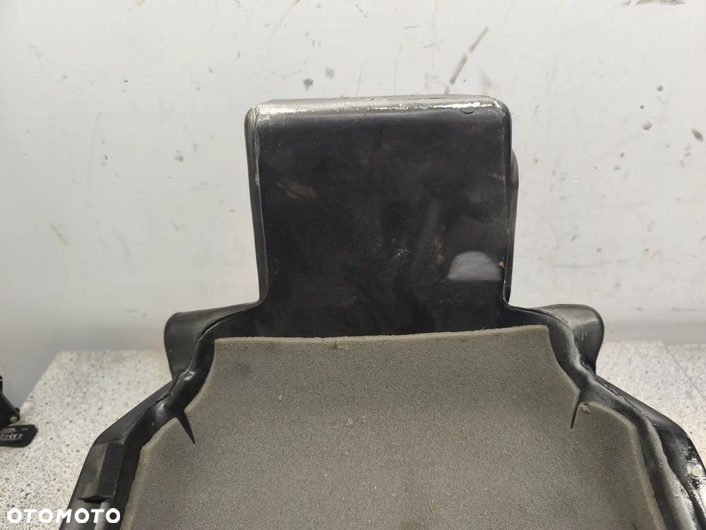 Bak, zbiornik paliwa Triumph Daytona 955i 955 - 18