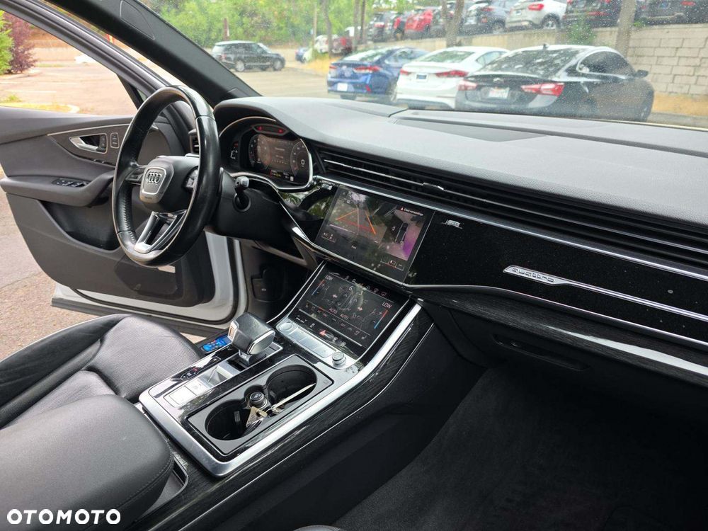 Audi Q7 55 TFSI quattro tiptronic - 4