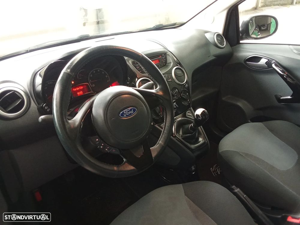 Ford KA - 6