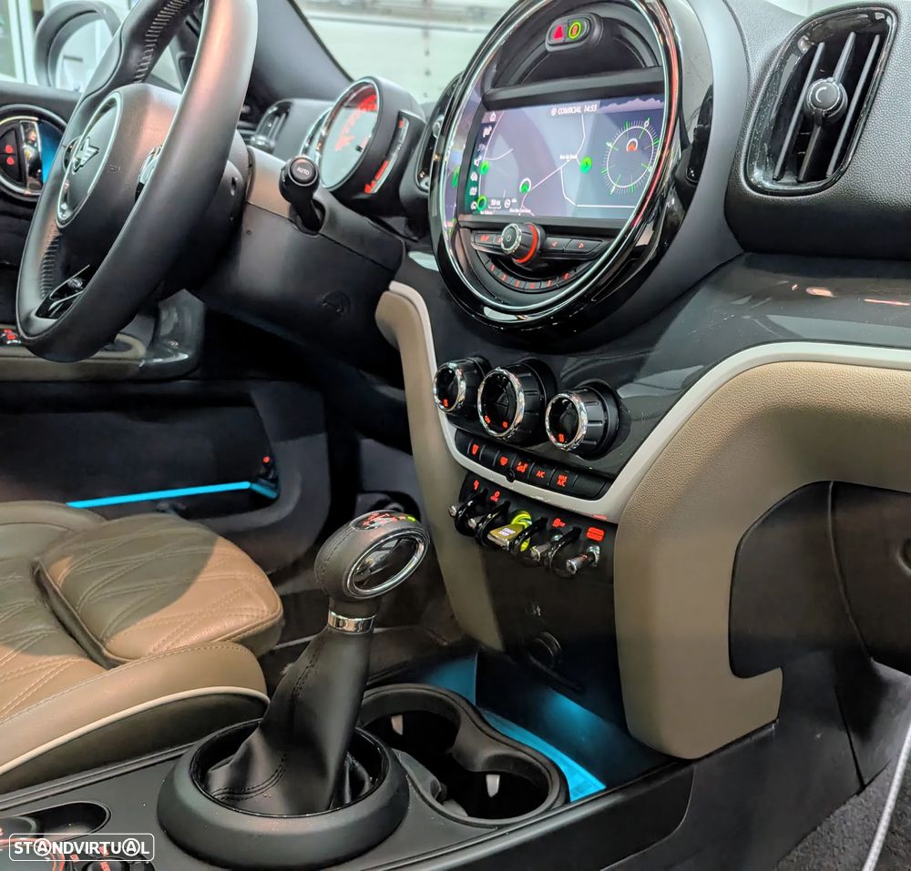 MINI Countryman Cooper SE ALL4 Auto - 6